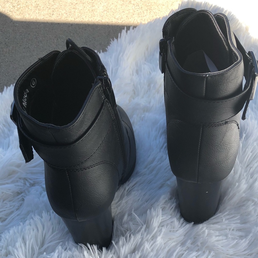 Black bootie - Picture 7 of 7